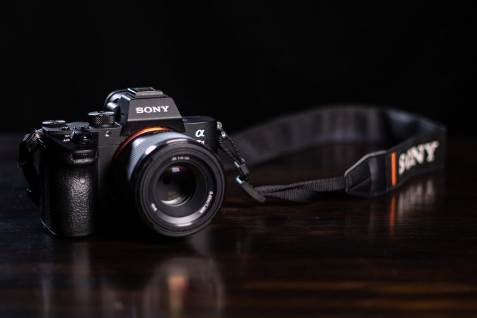 Finershots | image of the Sony A7iii. Photo by Brent Ninaber on Unsplash.